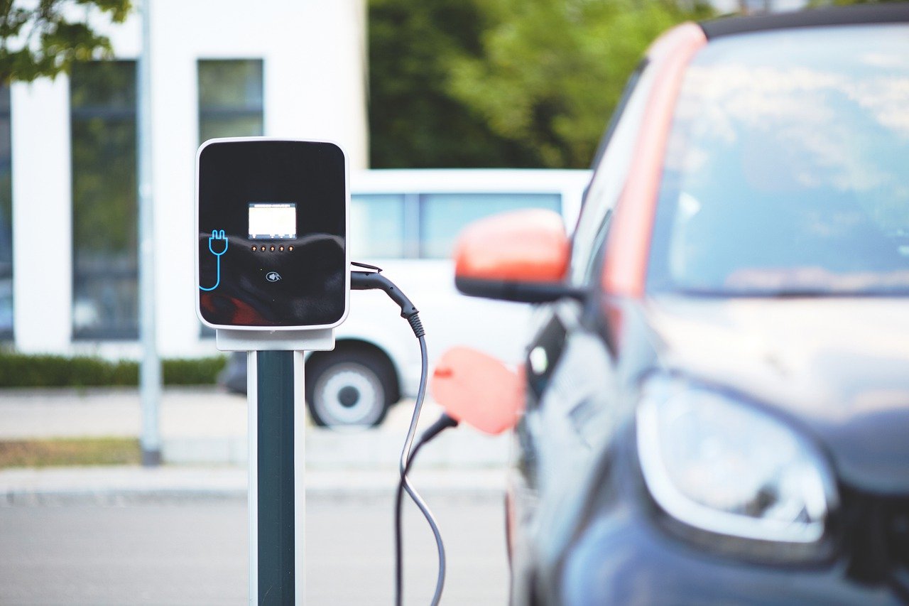 Beispielbild für eine Ladestation für Elektroautos.